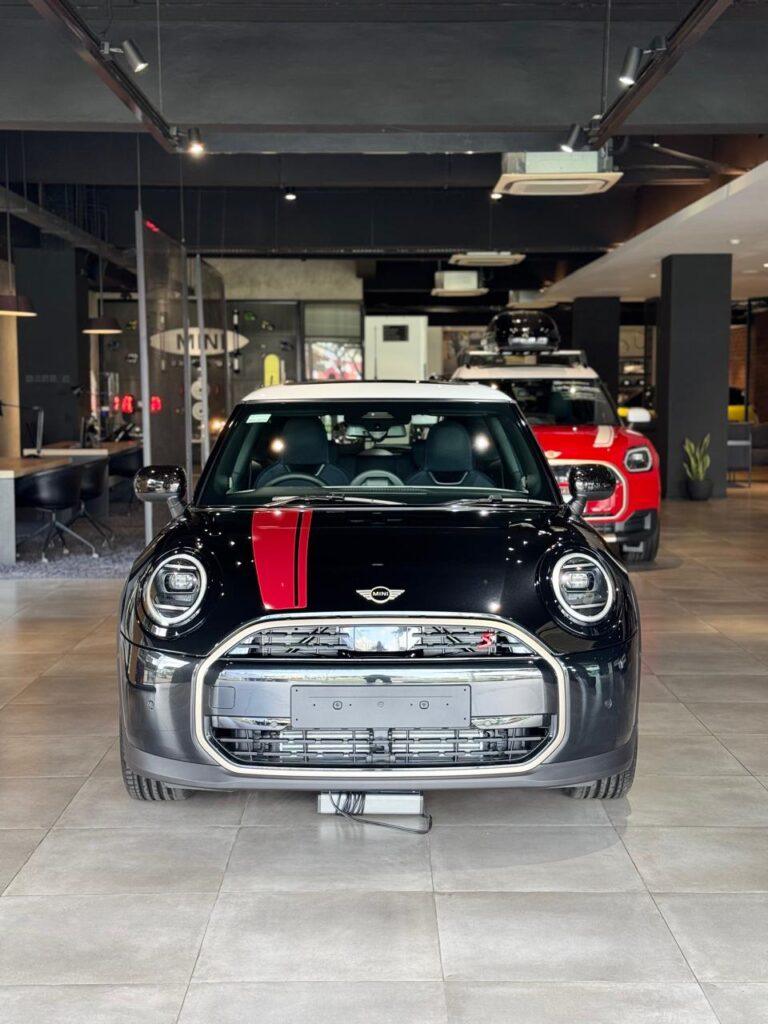 MINI 3 DOORS JET BLACK
