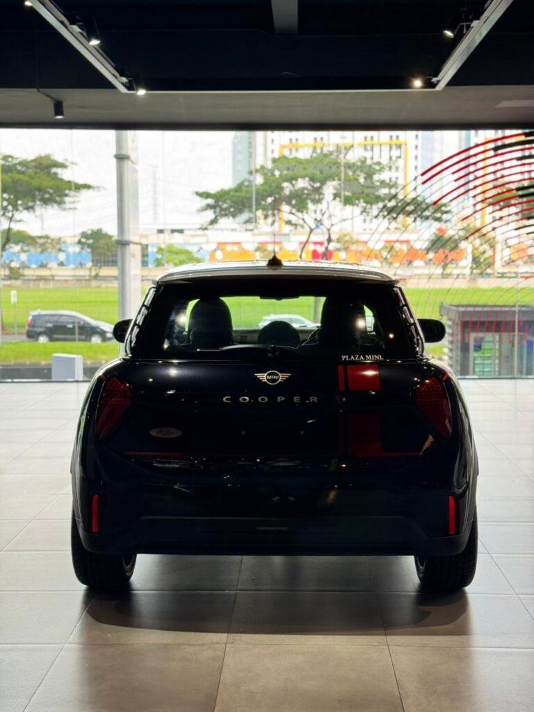 MINI 3 DOORS JET BLACK