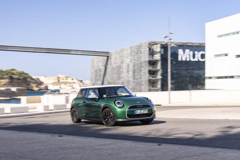mini 3 door cooper