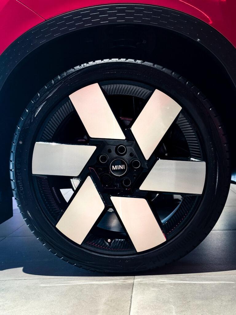MINI COUNTRYMAN BENSIN