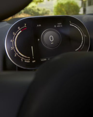 Dynamic Digital Instrument Cluster